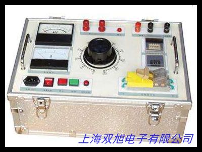 供應(yīng)發(fā)電機(jī)調(diào)壓器,供三相2kw發(fā)電機(jī)AVR